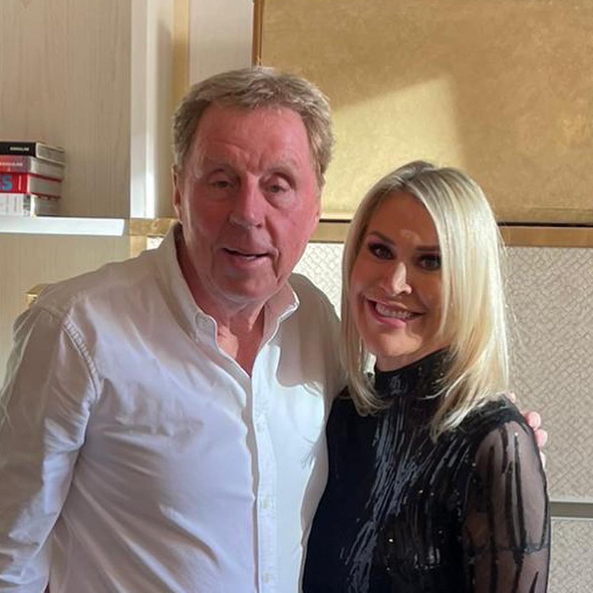 joomeara123's tweet photo. What a truly amazing night, surrounded by amazing people ! Can’t thank @paulscates and Kelly enough! Not forgetting the unbelievable Harry Redknapp ! What a true Gent ! Remember 50p plants a tree 🌲 #charity #kindessiskey 💕 https://t.co/rm2tBIxn6b