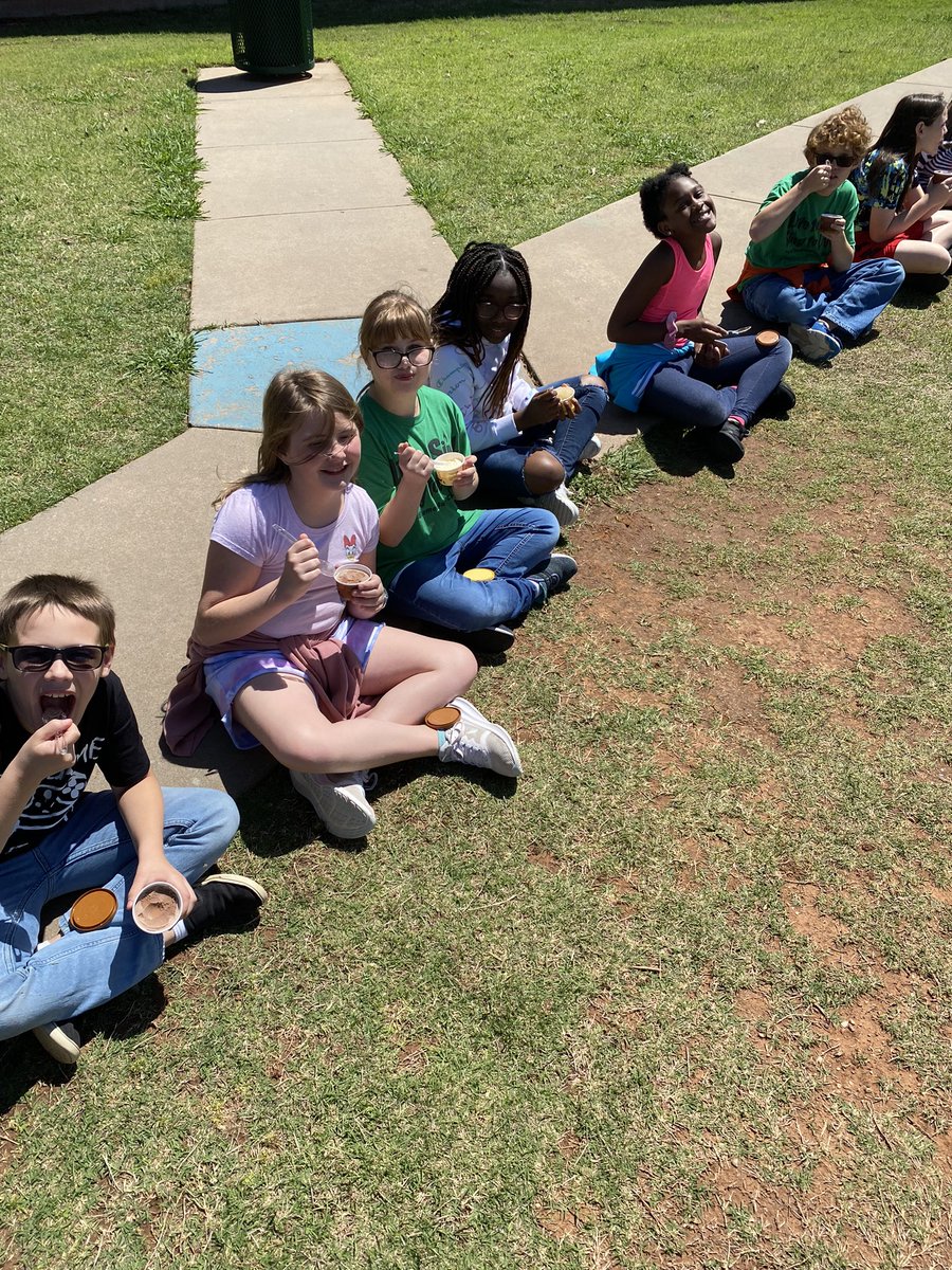 🍦 party to celebrate reaching goals!