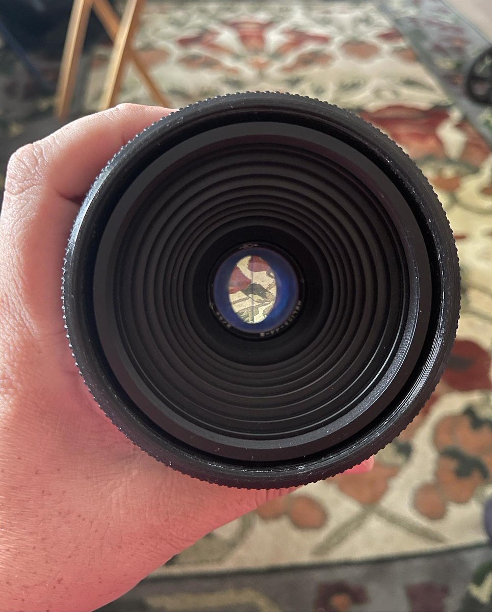 GregAsdourian's tweet photo. Did another vintage lens cinema re-housing with an Anamorphic bokeh/flare mod. Here is the before and after for my 3D Printed rehousing for my Helios 44-2 lens. #Filmmaking #VintageLenses #DIY #LensRehousing #Helios442  #AnamorphicLensMod #BokehBeasts https://t.co/HNTFgTLBVz