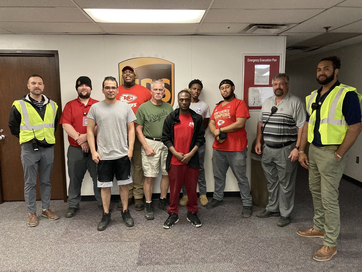 Awesome Job to the MVPs for the Month of April! Thank you for you amazing dedication and making KC great! #UPSers #UPSFamily