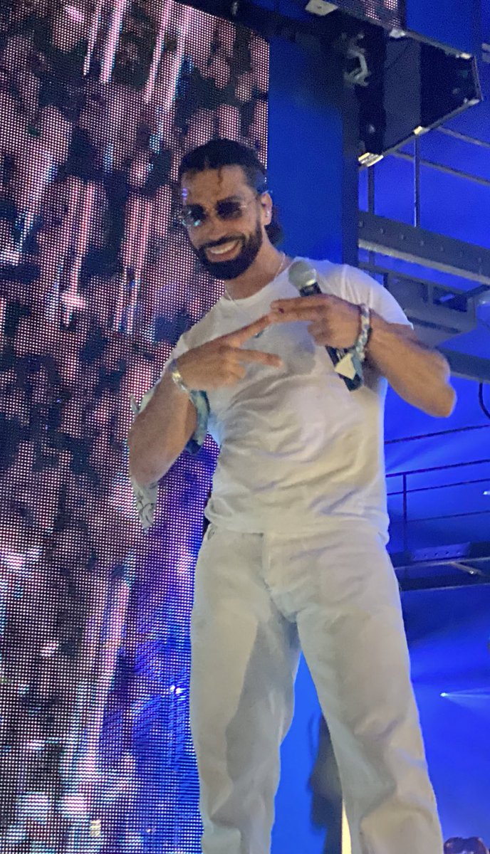 1clip2rap's tweet photo. Car au fond sourire nous va à merveille 🌬 https://t.co/iYHghvGVlu