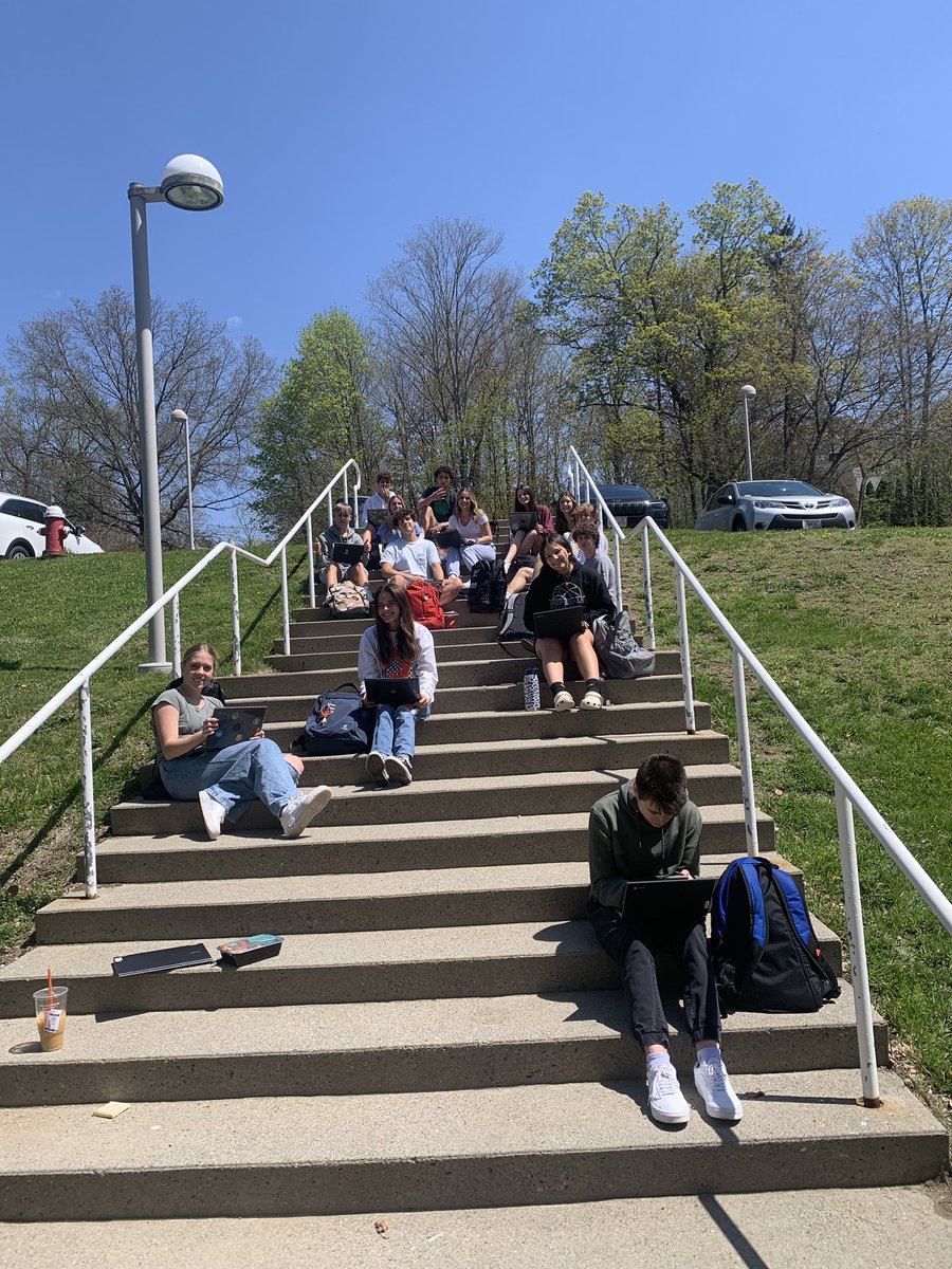 Sophomores in College and Career Planning soaked up some Vitamin D while reflecting on the significance of having potential careers in which they can explore their multiple talents.<a href="/hopedalejshs/">Hopedale Jr-Sr HS</a>