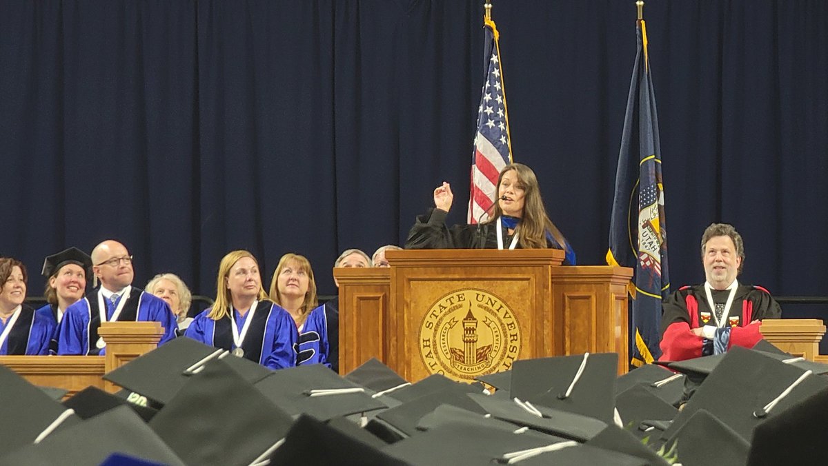 usuartsci's tweet photo. Heather Mason JCOM Alumn, 'an interesting story starts in the middle, and right now, you grads, are in the middle' #USUGrad22 https://t.co/FIJ5rYmwWE