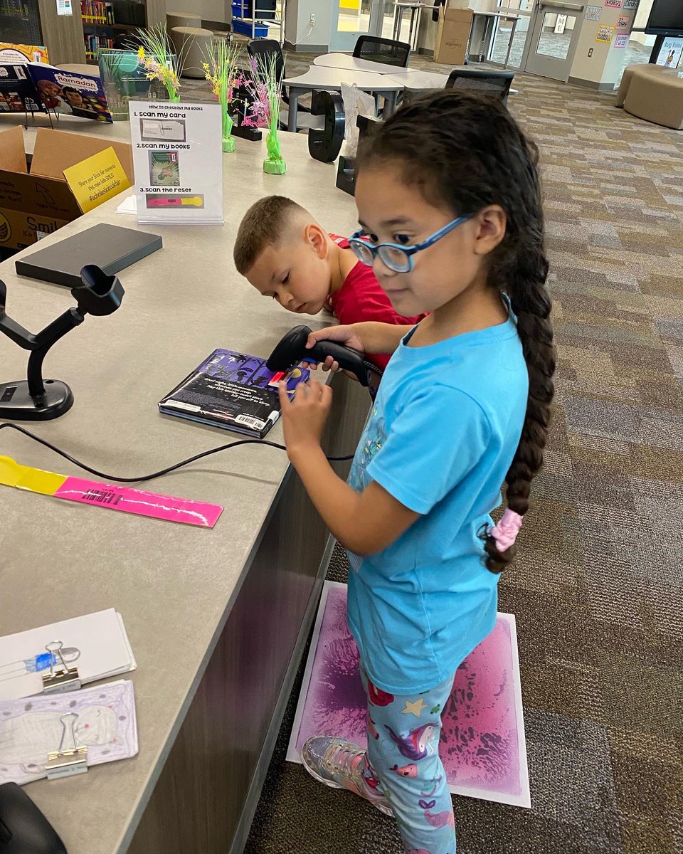 LCE_Lion_Lib's tweet photo. Lion librarians in training! These 2 amazing Kindergarten students saved up enough Lion loot to be  librarian for a day. They each got to choose the classes activity for next week and assisted with book checkout. ❤️🦁📚#LionsPride https://t.co/DcYTtVNhIA