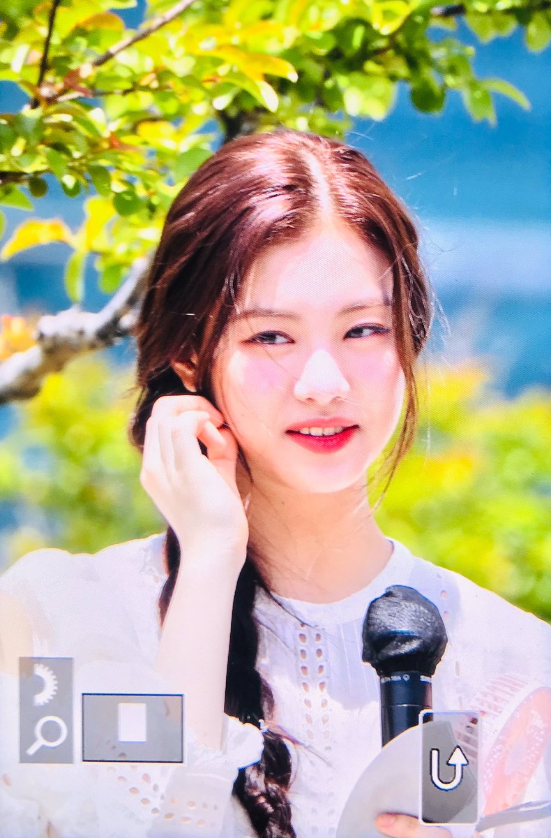 Dreamworld1106's tweet image. 220506 미니팬미팅
#LE_SSERAFIM #르세라핌 #KIMGARAM #김가람