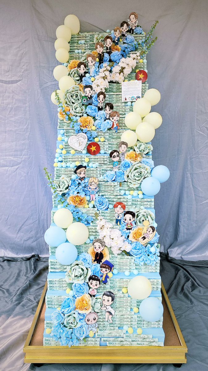 HoangHaMy0807's tweet image. ของขวัญวันเกิดนี้ได้ออกไอเดียและเตรียมมาในระยะเวลาค่อนข้างยาวนาน แต่ละรูปคือจุดสำคัญของพีพีใน 23 ปีที่ผ่านมา การได้มาเห็นพีพีเติบโตคือสิ่งที่มีความหมายกับชีวิตพวกพี่มาก
Happy Birthday PP❤️Late but don&apos;t forget!
#HBDPP23rdProject
#กิ๊บอะเวย์พีพี23ขวบ 
#HBD23rdพีพีProject 
#ppkritt