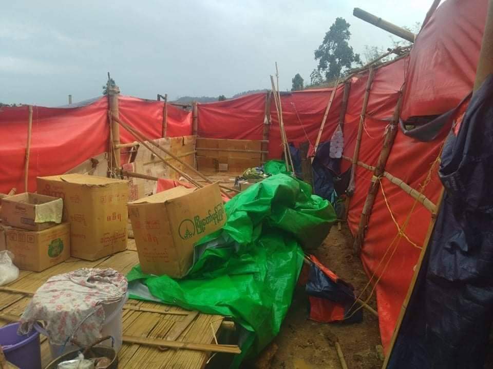 Chanapai247's tweet photo. As we can see in photos, some refugee camps in #Phaekhon and #Fruso were destroyed by gusty winds. According to spokesman of the camps, they are in urgent need of mosquito-nets, medicine supplies, detergents and soaps to fight off the dengue fever.
#2022May6Coup https://t.co/aEpE1wxGwE