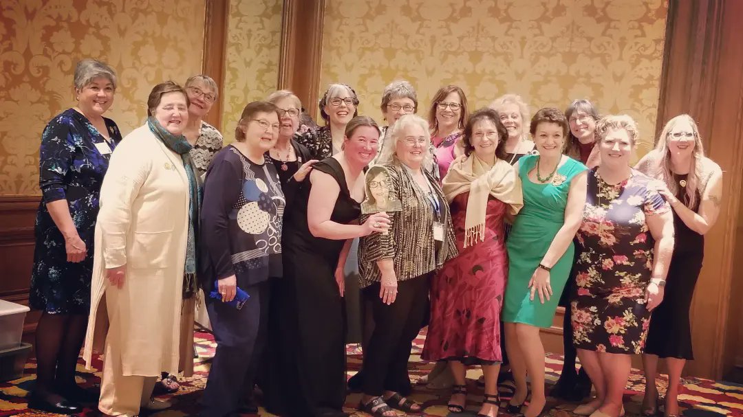 SoroptimistDSM's tweet photo. A wonderful #SIARegionConference2022! @Soroptimist_RMR &amp; @SoroptimistNCR members approved our #PeaksToPlains merger! #DesMoines club members Andrea &amp; Alice were installed as 2022-2024 Co-Governor &amp; District VI Director.
#Soroptimist #GlobalImact #NonProfitOrganization #DreamOn https://t.co/WQmAU4ZNe0