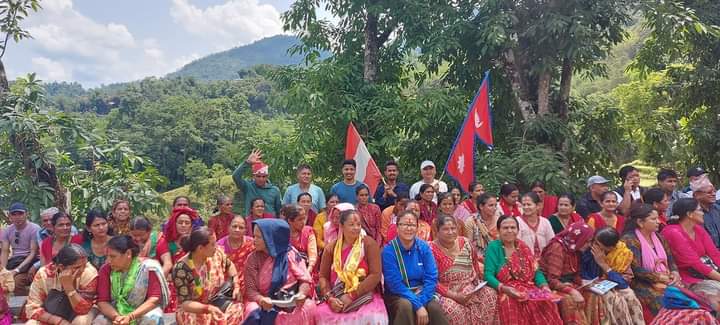 koirala2018's tweet photo. समुन्नत भिरकोट अभियान अन्तर्गत नेपाली कांग्रेस भिरकोट नगर प्रमुख/ उपप्रमुख उम्मेदवार तथा वार्ड नं ६ का उम्मेदवारहरु द्वारा  समाजका समस्या तथा आवश्यकताको पहिचान, सुनुवाई तथा प्रतिवद्वता को लागि अभियान।
" भोट केमा? रुखमा।"🌳
जय नेपाल 🇳🇵 https://t.co/c9gkOh3mG9