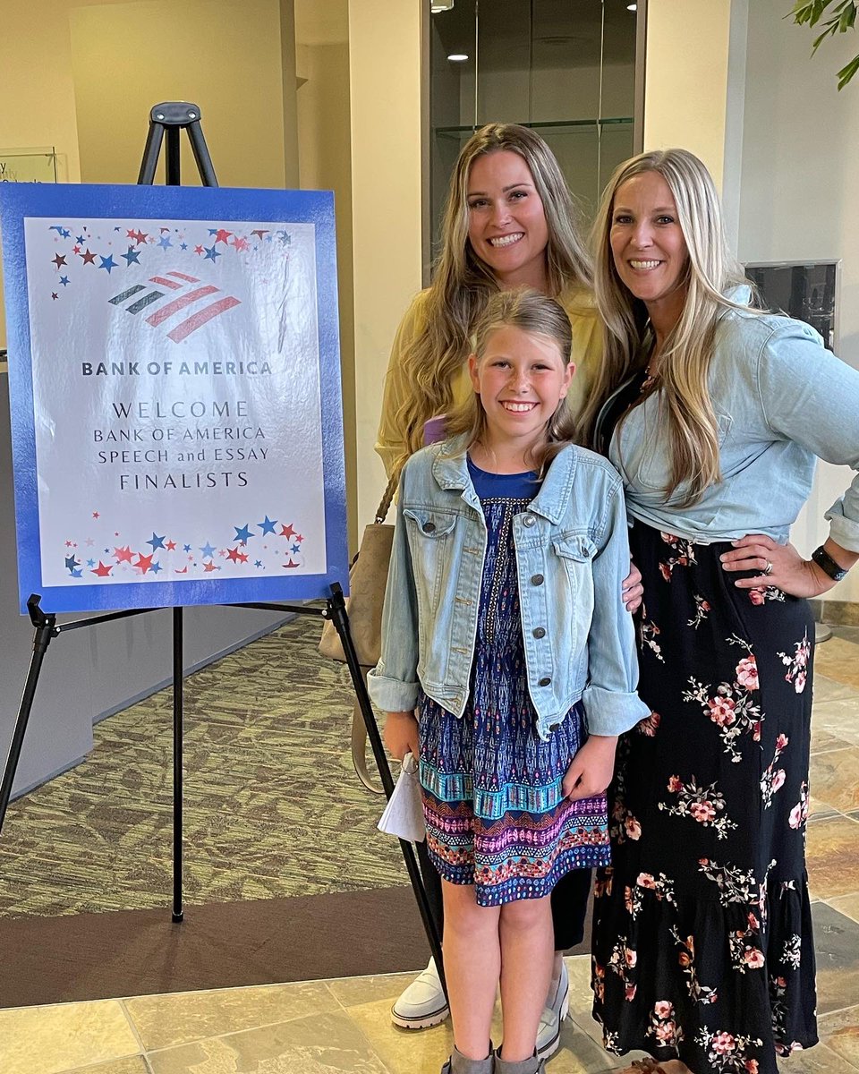 Way to go Brooke Porter! Third place win in the Bank of America Speech Finals! 👏🏻🧡💚 #Gauchosrepresent