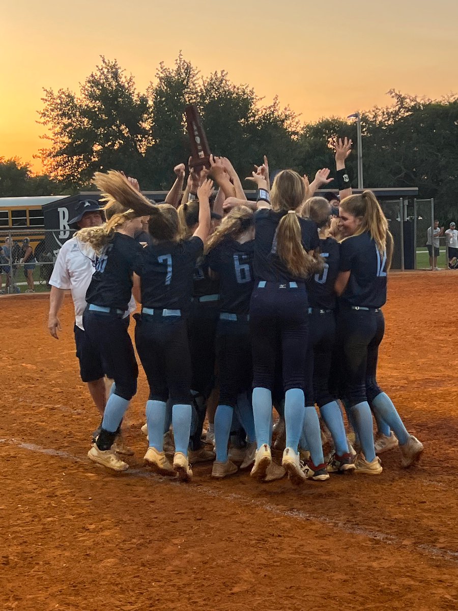 Berkeley Softball (@bps_sb) on Twitter photo District Champs!
<a href="/averypowersss/">Avery Powers</a> strikes out 11 and hits a 3-RBI double.
<a href="/hannah_church18/">Hannah Church</a> goes 2-3 and hits her 14th home run of the season
Holland Poe goes 2-4 with 2 RBI’s
Go Bucs!🥎 District Champs!
<a href="/averypowersss/">Avery Powers</a> strikes out 11 and hits a 3-RBI double.
<a href="/hannah_church18/">Hannah Church</a> goes 2-3 and hits her 14th home run of the season
Holland Poe goes 2-4 with 2 RBI’s
Go Bucs!🥎