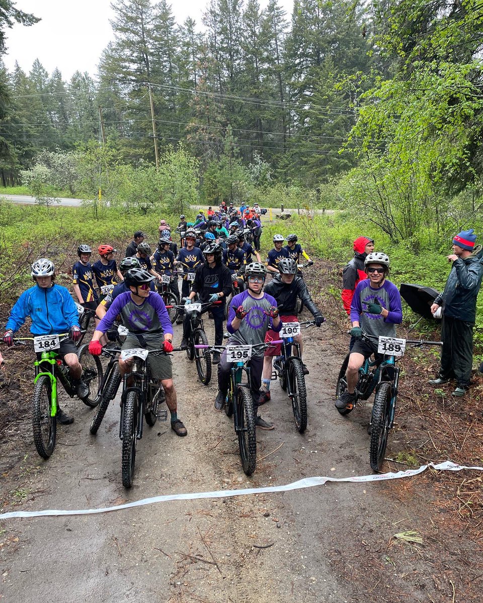 cmcwhinney's tweet photo. Nice work @SD22Vernon High School Mountain Bike Team. You raced through monsoon rains and tough course conditions. I couldn’t be more proud of how you represented your schools. Outstanding results with many of our riders on the podium! #sd22rides https://t.co/88nhBRW2Pn