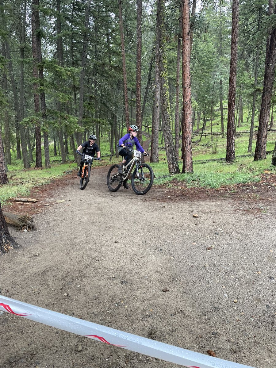 cmcwhinney's tweet photo. Nice work @SD22Vernon High School Mountain Bike Team. You raced through monsoon rains and tough course conditions. I couldn’t be more proud of how you represented your schools. Outstanding results with many of our riders on the podium! #sd22rides https://t.co/88nhBRW2Pn