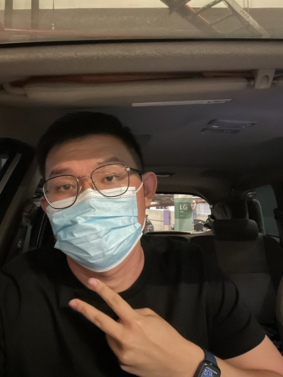 crestvino's tweet photo. Pov nungguin kamu di parkiran https://t.co/TnC7tluJey