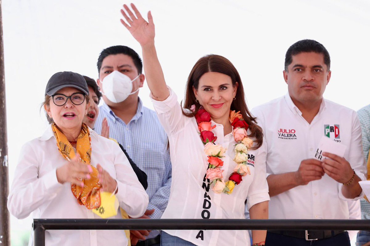 caroviggiano's tweet photo. El sol de un #HidALGOMUCHOMEJOR muy pronto brillará en #MineralDelChico y en todos los municipios del estado. ¡Felicidades al @PRD y a toda su militancia por 33 años de lucha democrática! En equipo vamos por el triunfo. 

#LlegóLaHora #CaroGobernadora https://t.co/Nokn2elvPn