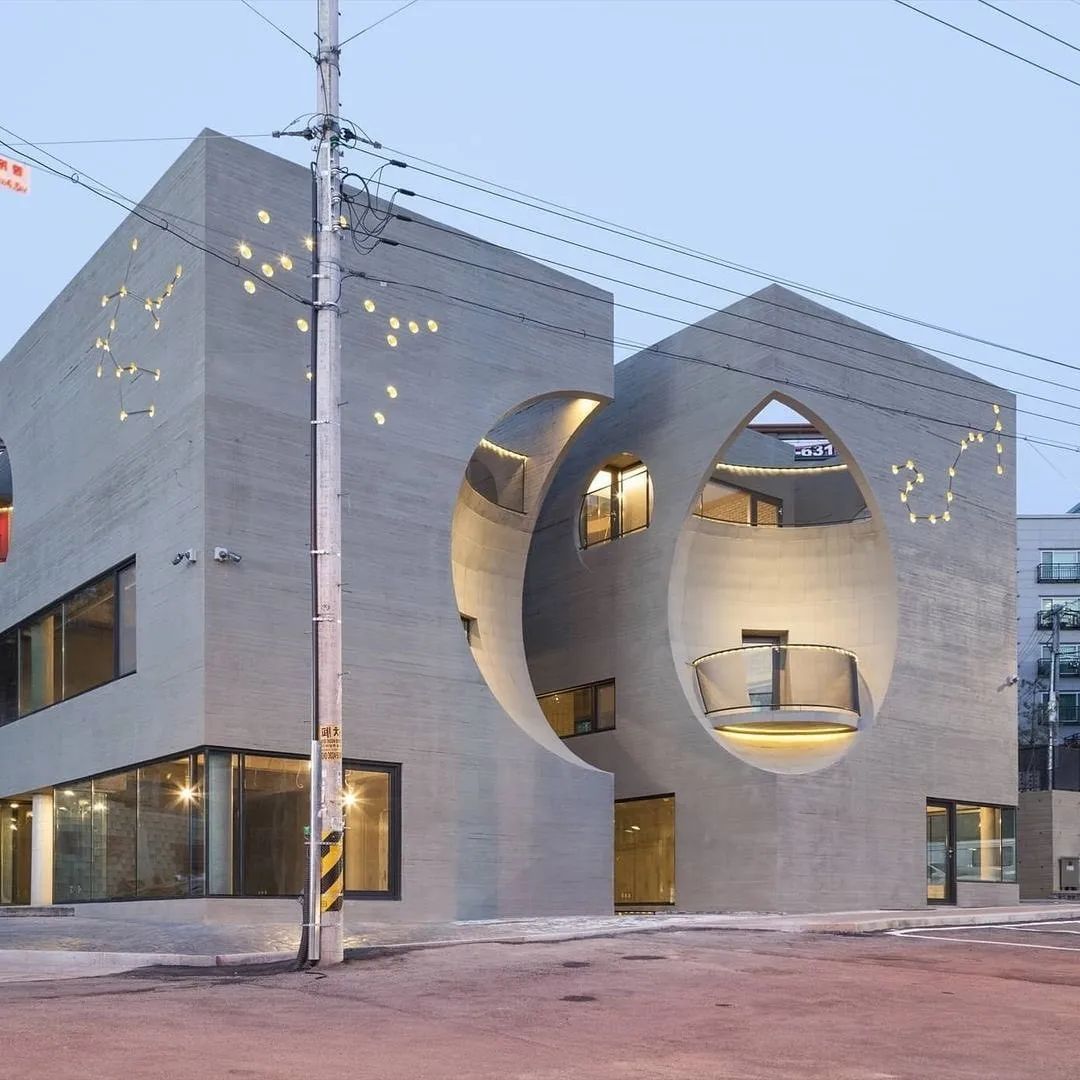 architectsideas's tweet photo. love that curves???

What are your thoughts about this beautiful architecture...

for more architecture ideas: https://t.co/UL0SbLdRNp

#architecture  #Architect #architecturelovers #architecturephotography #architects #Korea #TGIF https://t.co/vTd5JZKaUn
