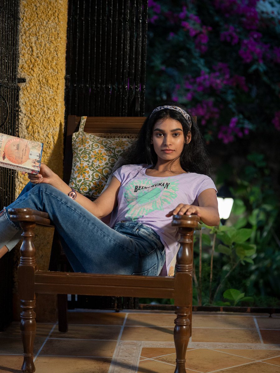 bbeinghumanpk's tweet photo. Sit back. Relax. And unwind while you enjoy your me time in our lounge-worthy denims!

#BeingHumanClothing #LoveCareShare #BeingHumanPK https://t.co/LrtmpXxBUp