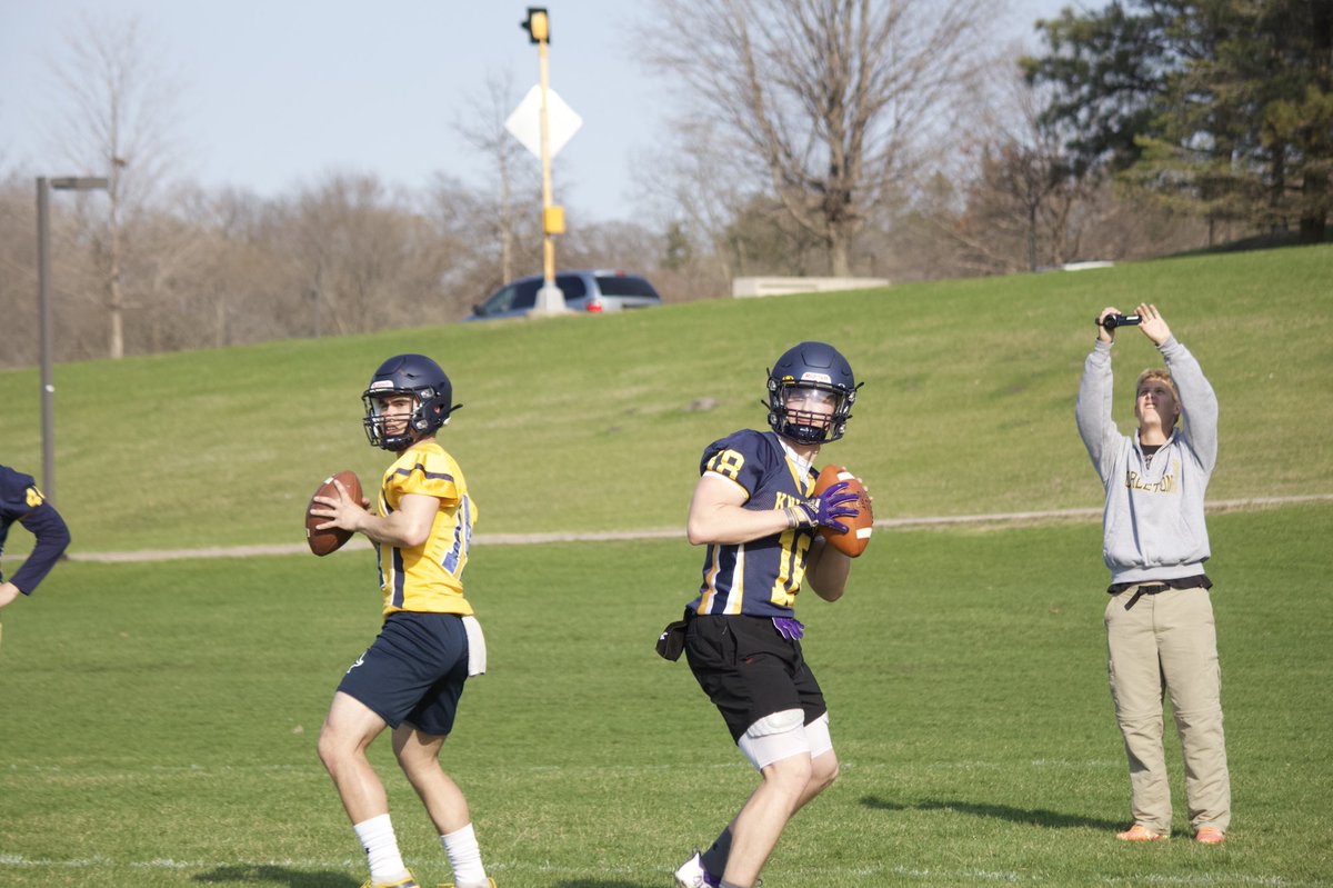 Singletron14's tweet photo. Gunslingers in action….can’t forget ball security = job security, even in spring ball https://t.co/Gu2H3rgYH8