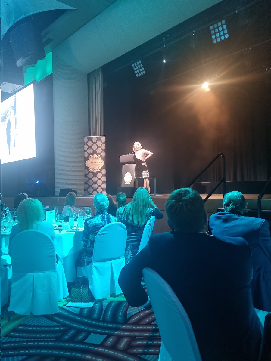 leesacatto's tweet photo. The gorgeous @KellieHush talking about @CarlaZampatti at today's @SusanAlberti1 AC's Mother's Day Lunch raising much needed funds support and awareness for @SVIResearch & @WEHI_research
#SAMRF https://t.co/lpite7edFI