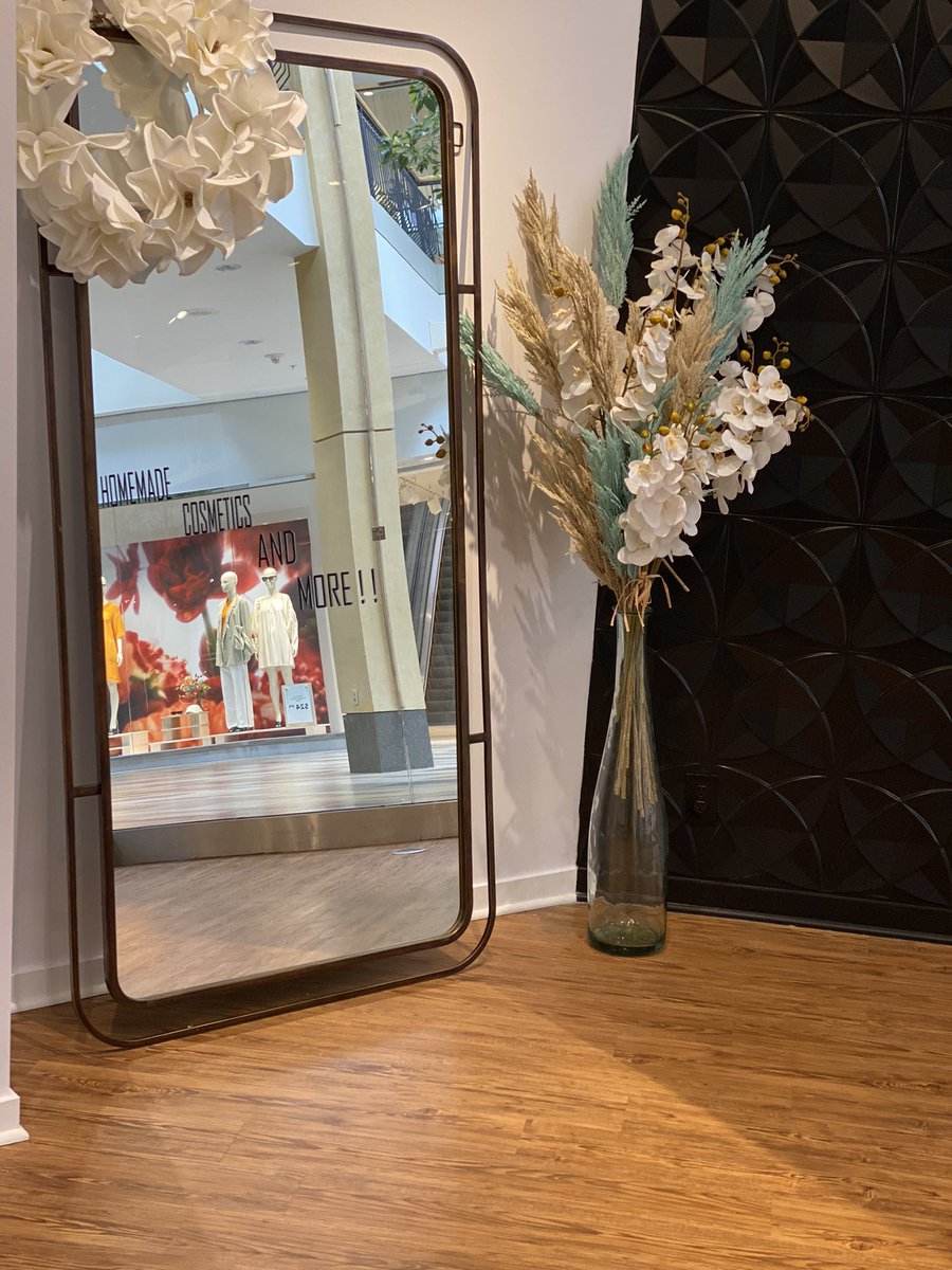 Grand opening Beachwood Mall Lower Level across from Coach…