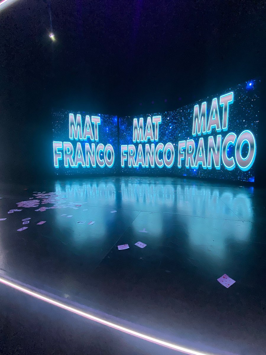 AndyLapthorne's tweet photo. Big love to @matfranco and the team in vegas for looking after us tonight. If you are in vegas make sure you check out the show it’s amazing. #magic #matfranco https://t.co/9tDcx3ltOk