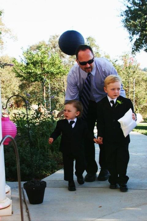 JackPaper95's tweet photo. Wow. Little guys and no grey hair. Time is flying! https://t.co/GwSzP3GBAG