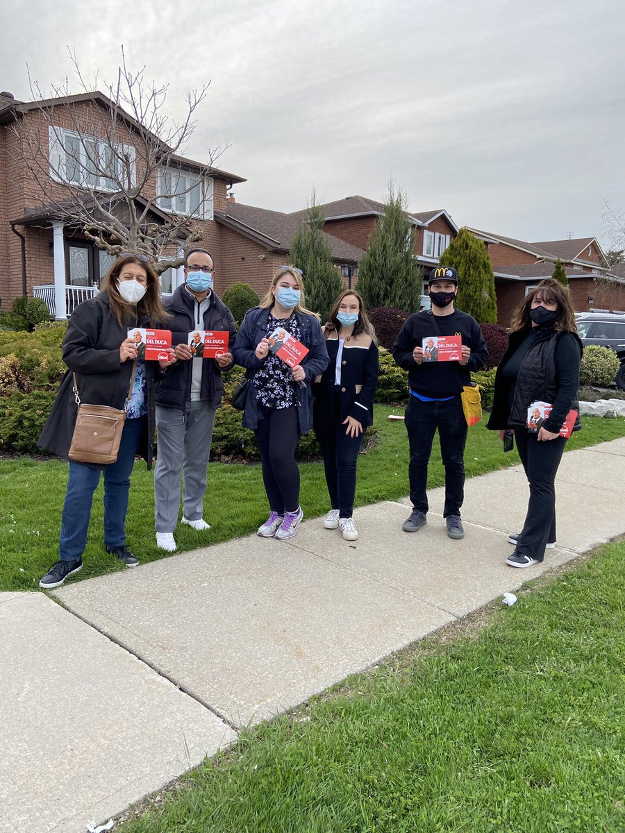 pankajsandhu123's tweet photo. Team @StevenDelDuca door knocking in West Woodbridge. #Vaughan-Woodbridge #onpoli https://t.co/KeFAEh2TLP