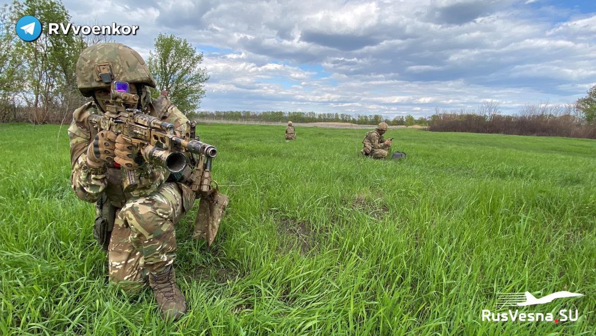DOGDEGA's tweet photo. 🇷🇺💥🇺🇦 Grupo de las fuerzas especiales rusas "Valiente" en la dirección de Liman.
#Liman #Ucrania #Donbass #Rusia #Spetznaz https://t.co/Val39y9axm
