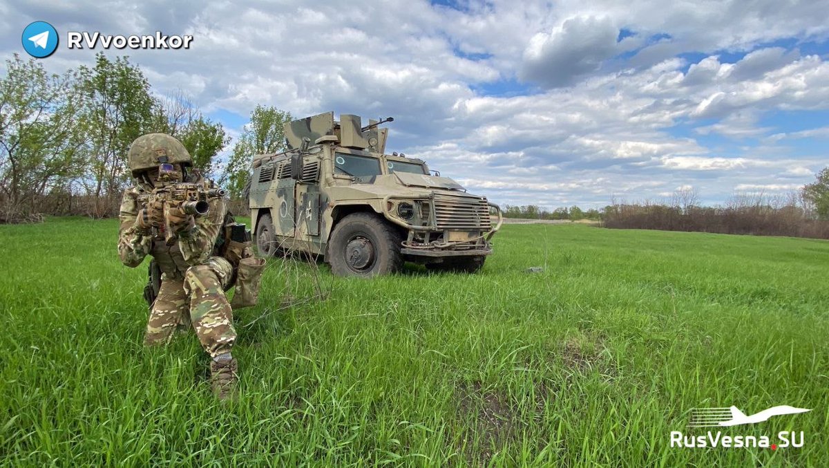 DOGDEGA's tweet photo. 🇷🇺💥🇺🇦 Grupo de las fuerzas especiales rusas "Valiente" en la dirección de Liman.
#Liman #Ucrania #Donbass #Rusia #Spetznaz https://t.co/Val39y9axm