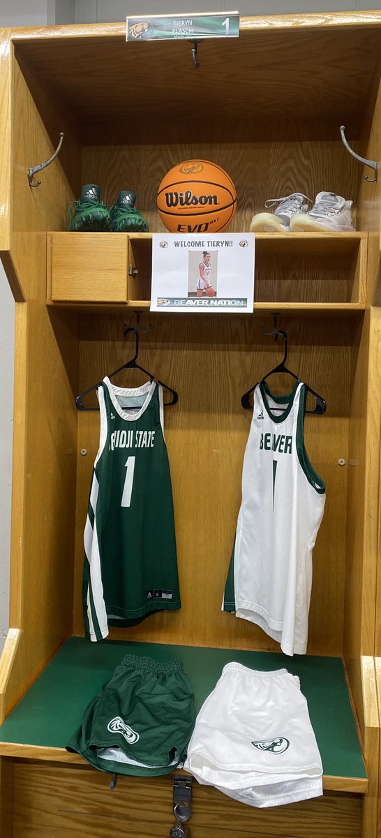 Very honored and grateful to have received an offer from <a href="/BSUBeaversWBB/">Bemidji State Hoops</a>. Thank you so much <a href="/cjdeville/">Chelsea Stoltenberg</a> <a href="/3_gartner/">Erica Gartner</a> <a href="/jmajic5/">Jamie M. Schultz</a>. I had a blast seeing the campus and learning about the team. <a href="/StarksElite/">MINN STARKS BOYS</a> <a href="/CoachJSchmitz/">Jason Schmitz</a> <a href="/DyamiStarks/">Dyami Starks</a>.