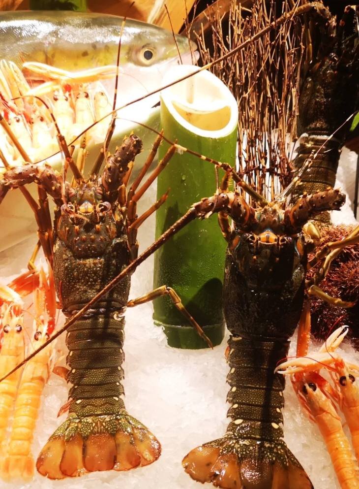 Anna10940670's tweet photo. Yesterday dinner 😋 Some seafood🦐🦞🦀 https://t.co/0CLCqMQgnn