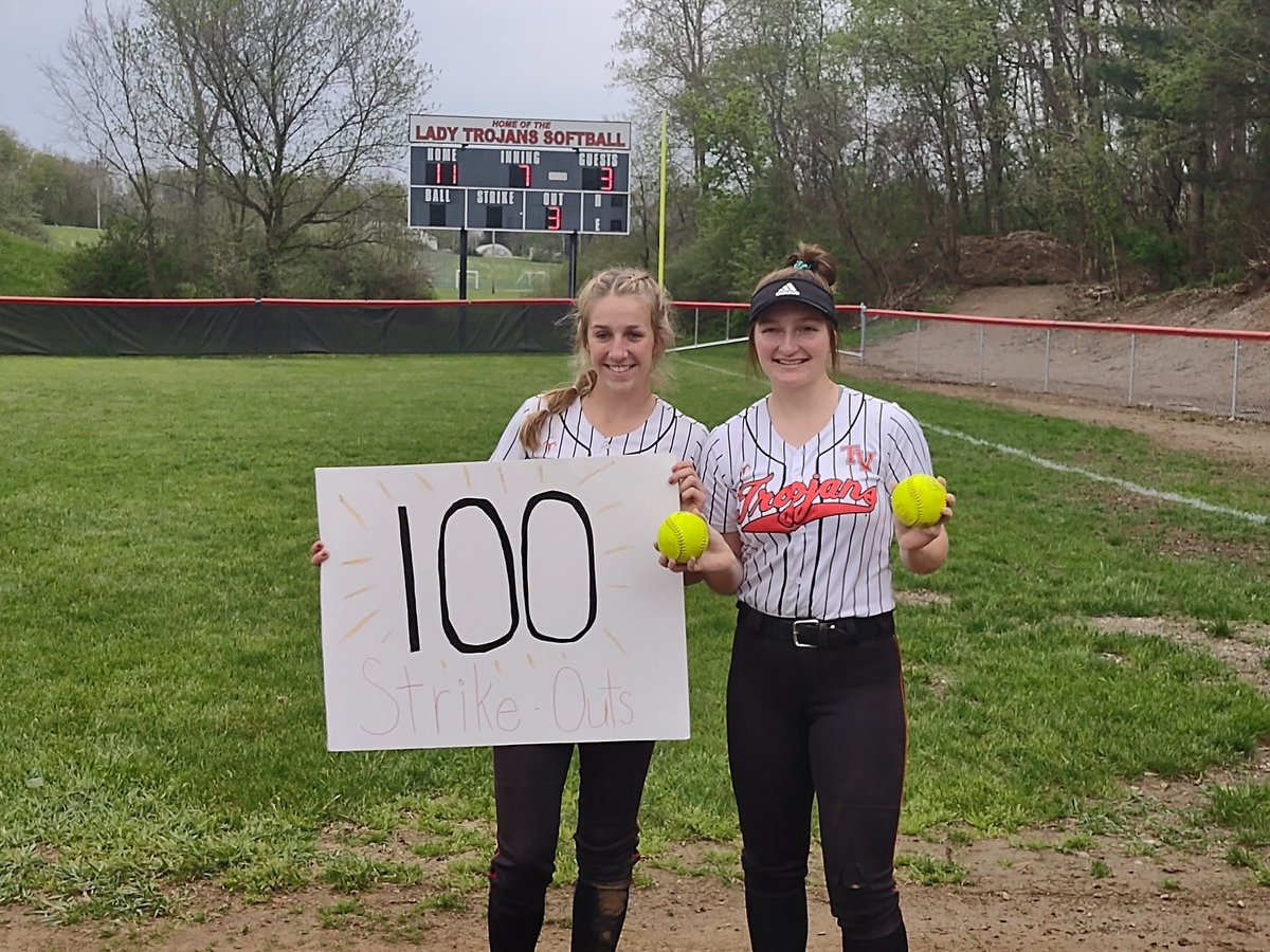 Tusky Valley pulls out the win tonight 11 to 3 over Claymont.
Kylie Rohr notched her 100 k of the season pitching during the win.
Ellie Rothenstein drilled two home runs.
Kyra Garbrandt had 3 singles.
Susan Thompson and Emma Rennicker each had 2 hits.
