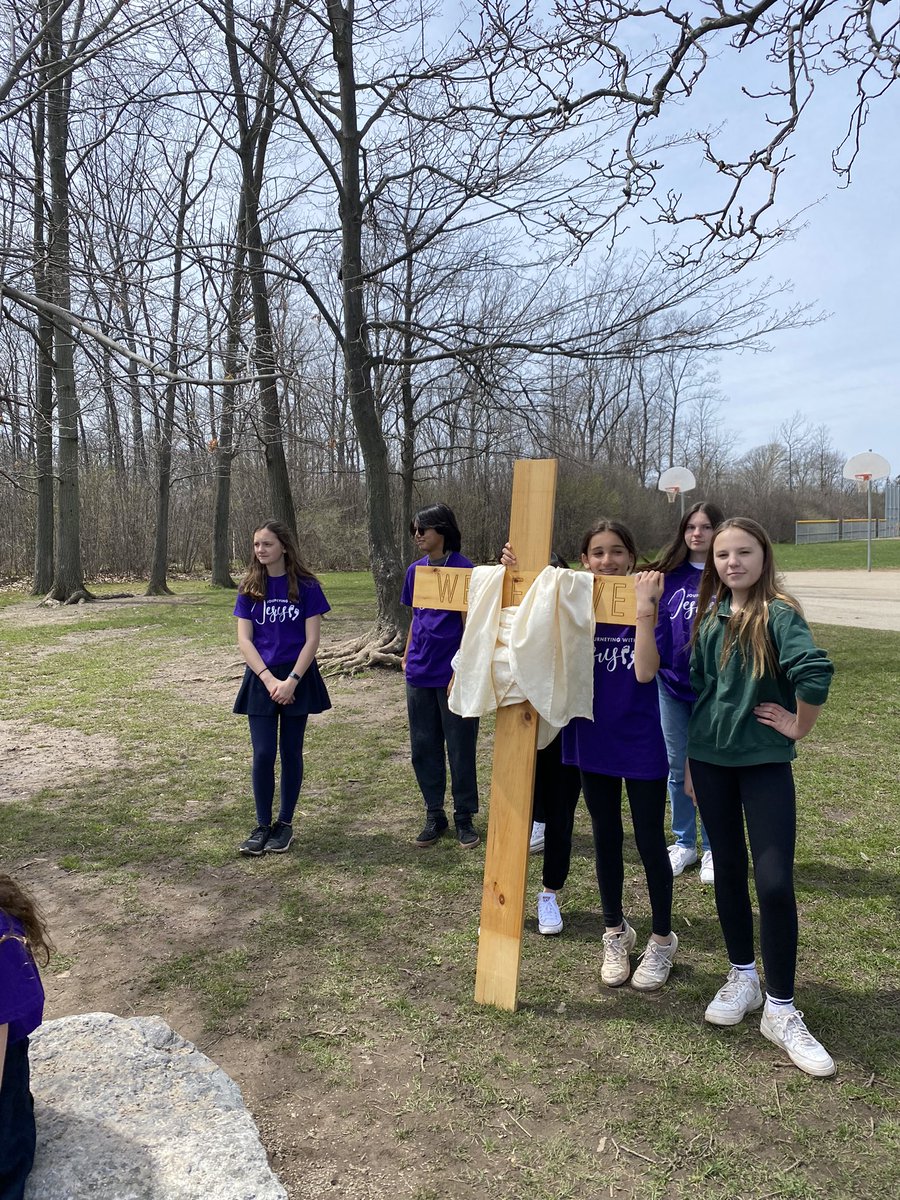 miss_savyg's tweet photo. Our journey with Jesus ✝️ #childrenofGod #uniquepaths #catholiceducation #JourneyWithJesus 💚 https://t.co/r5wuK7TSre