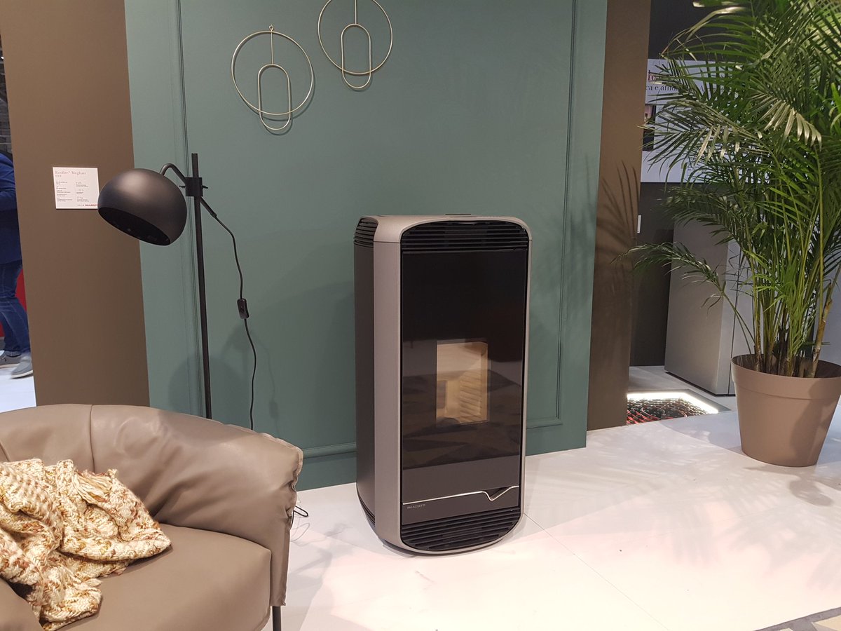 ChauffageauBois's tweet photo. Ambiances chez @PalazzettiGroup a #progettofuoco https://t.co/l3f74OkoH7