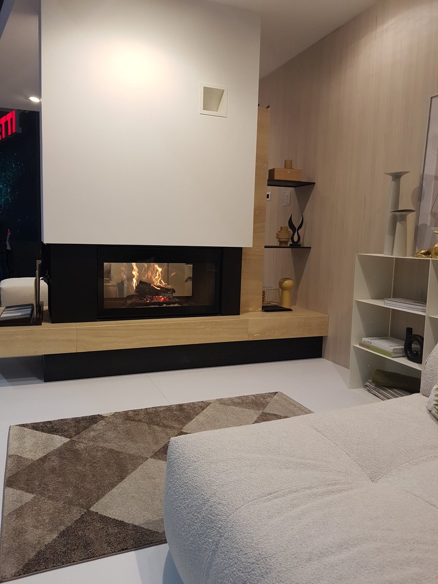 ChauffageauBois's tweet photo. Ambiances chez @PalazzettiGroup a #progettofuoco https://t.co/l3f74OkoH7
