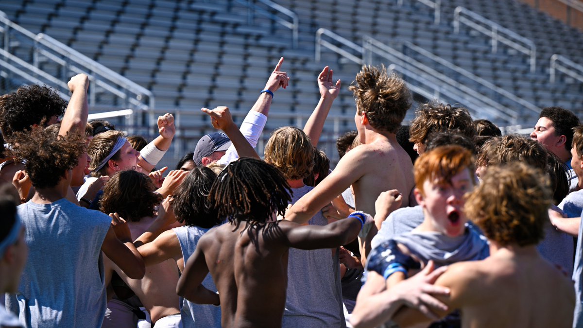 lorenziniphotog's tweet photo. Last day of spring practice saw the Coaches take on the Seniors in a game of 7-on-7! Most requested photo was the TD catch by Coach Basil. The guys were so amp'd they mugged Coach before he could even stand up. https://t.co/7B3VRCOnou