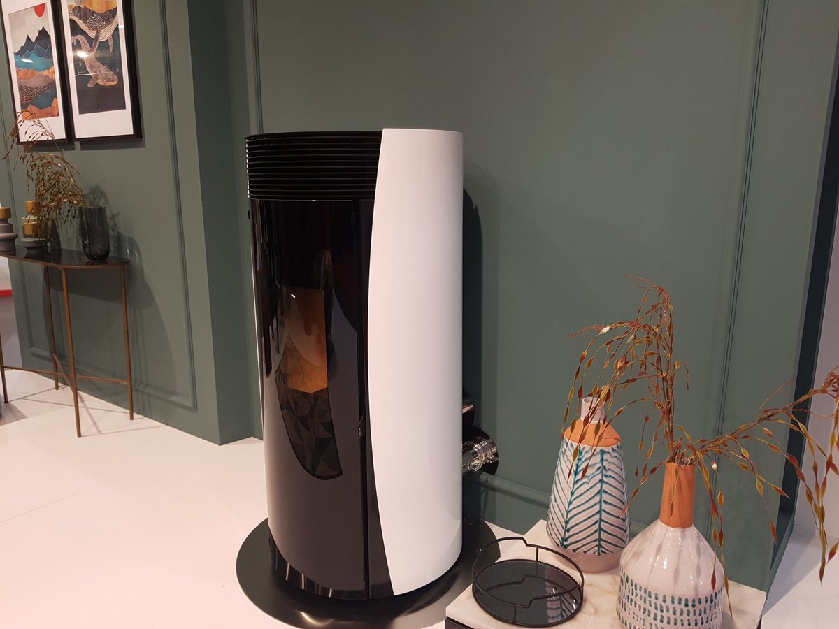 ChauffageauBois's tweet photo. Ambiances chez @PalazzettiGroup a #progettofuoco https://t.co/l3f74OkoH7