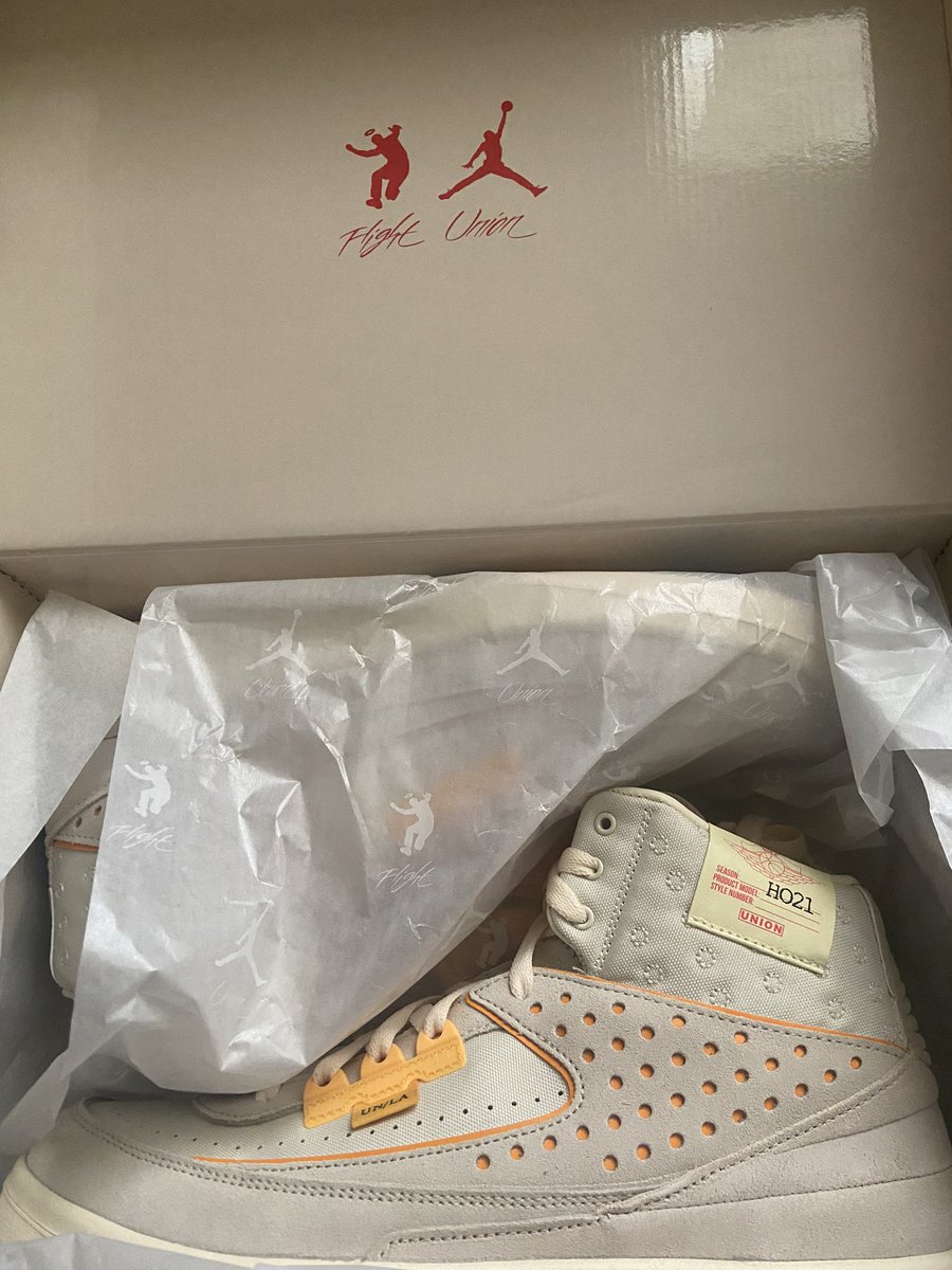 Shout too <a href="/CookWithCSG/">Certified Sneaker Gods</a>  best cook group out 🤐🤐🤐