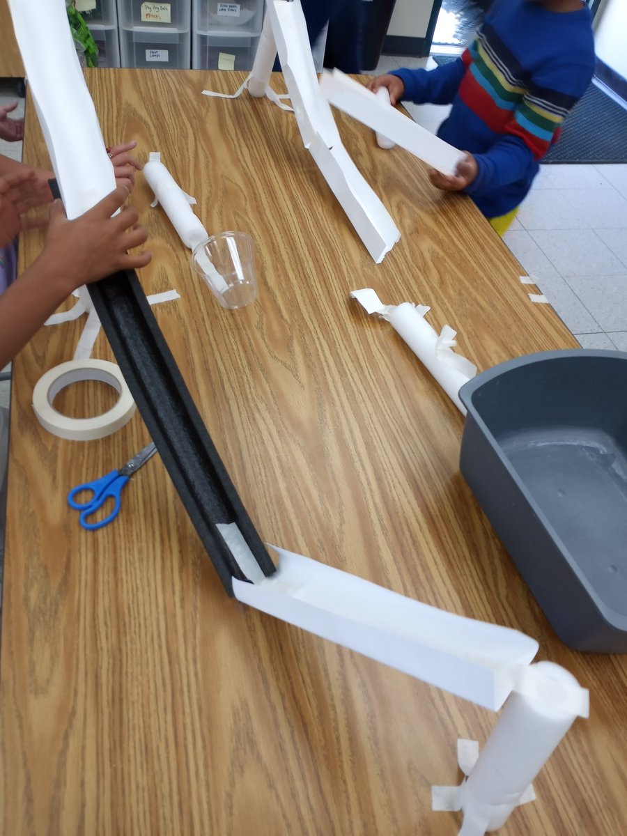 Kindergarteners today were roller-coaster engineers as they worked together to design and build a marble roller-coaster. #FUESD #FrazierFam #STEM