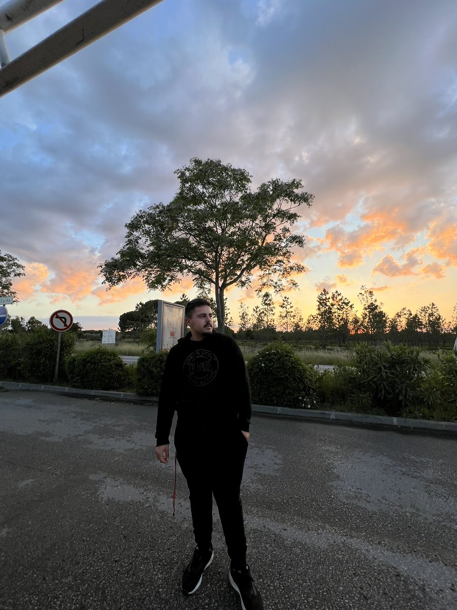 e_gustavoo2's tweet photo. ❤️‍🔥☀️ https://t.co/8xmPWO6243