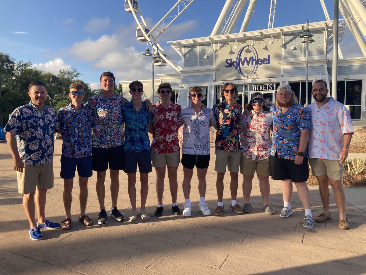 BellCountyBB's tweet photo. Our guys are having a great time at Panama City Beach, FL! #SeniorTrip2022 🏖🐬🦞 https://t.co/1PzfIPV4qQ