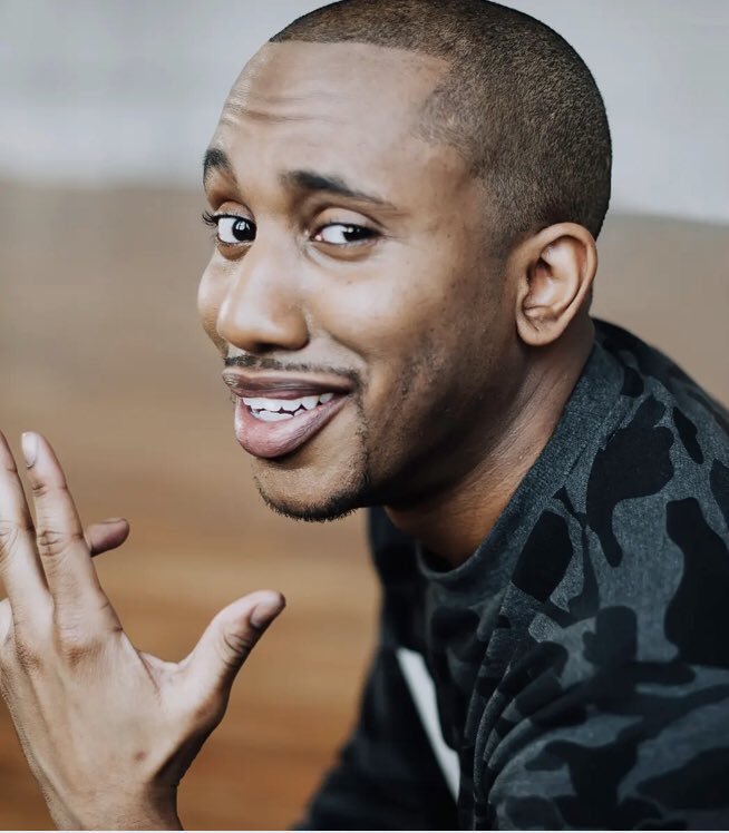 dylanxc83's tweet photo. Anyone ever notice @Reddsaidit looks just like the guy from the Mambo no.5 video? Idea for a SNL sketch https://t.co/ETrBW0pzjg