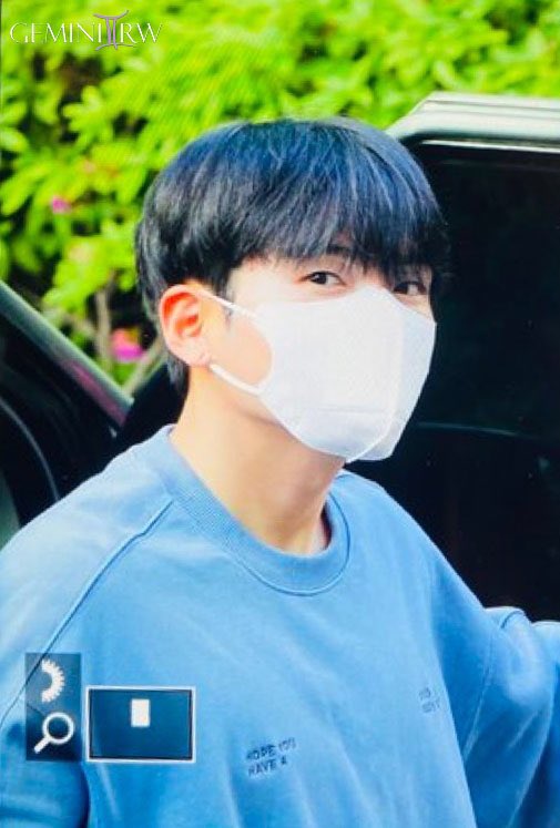 gemini_rw's tweet photo. 220506 뮤직뱅크 출근 Preview

#려욱 #Ryeowook https://t.co/VzZwOECrK7