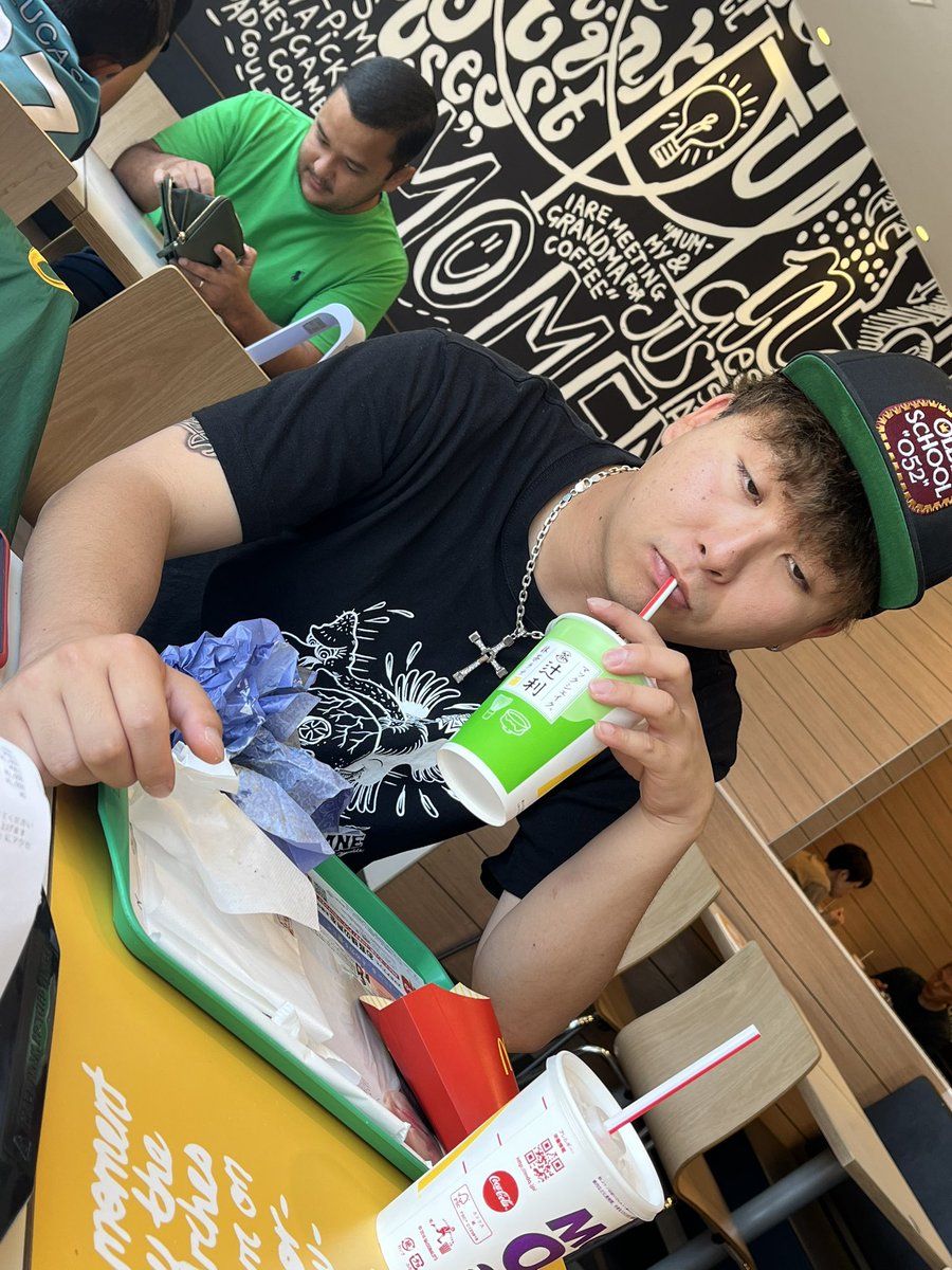 cbrridr's tweet photo. 半目off the wall😇 https://t.co/CN7j4IuvWG