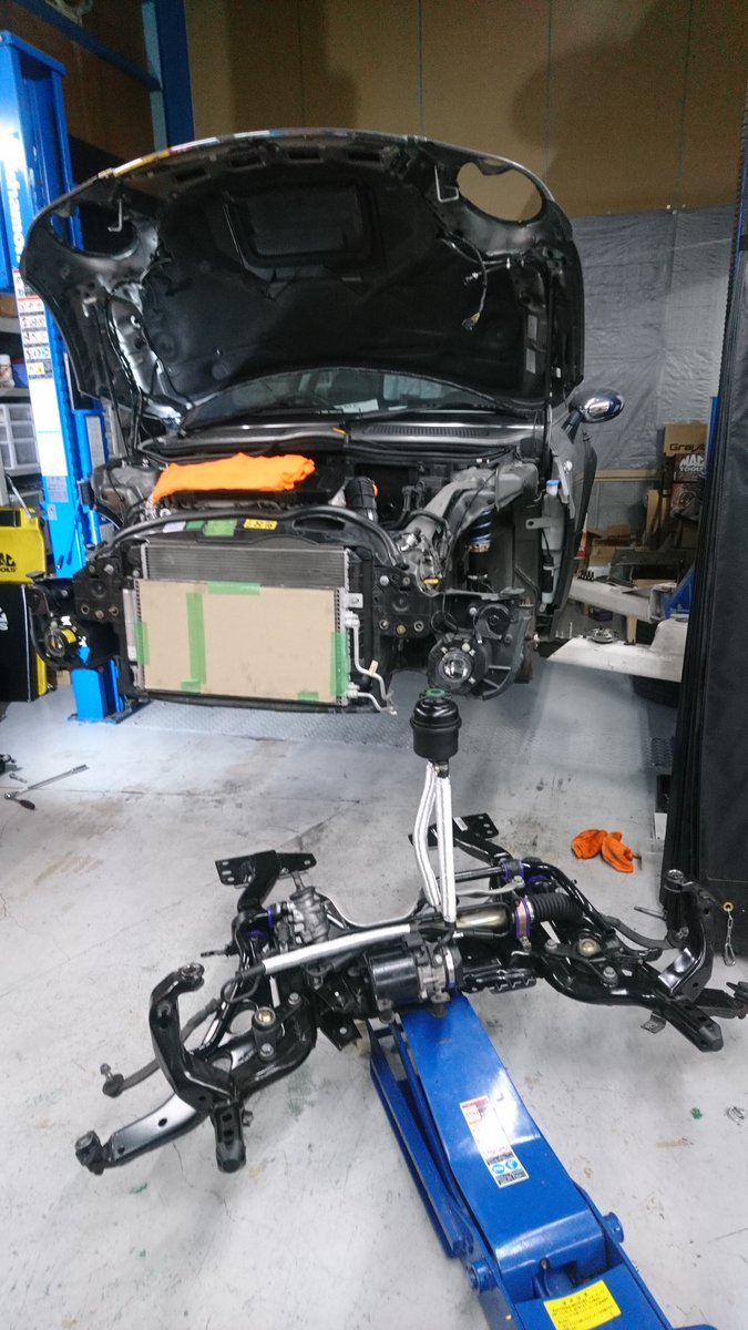 mackee44's tweet photo. R53母艦へ宇宙ステーション合体 
#R53 #ミニ #ダブルフォア #BMW https://t.co/of3fImdUWg