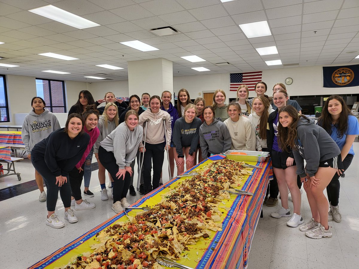 Thanks Dr Edwards and Tosha for feeding the girls soccer team.  We appreciate your support!
