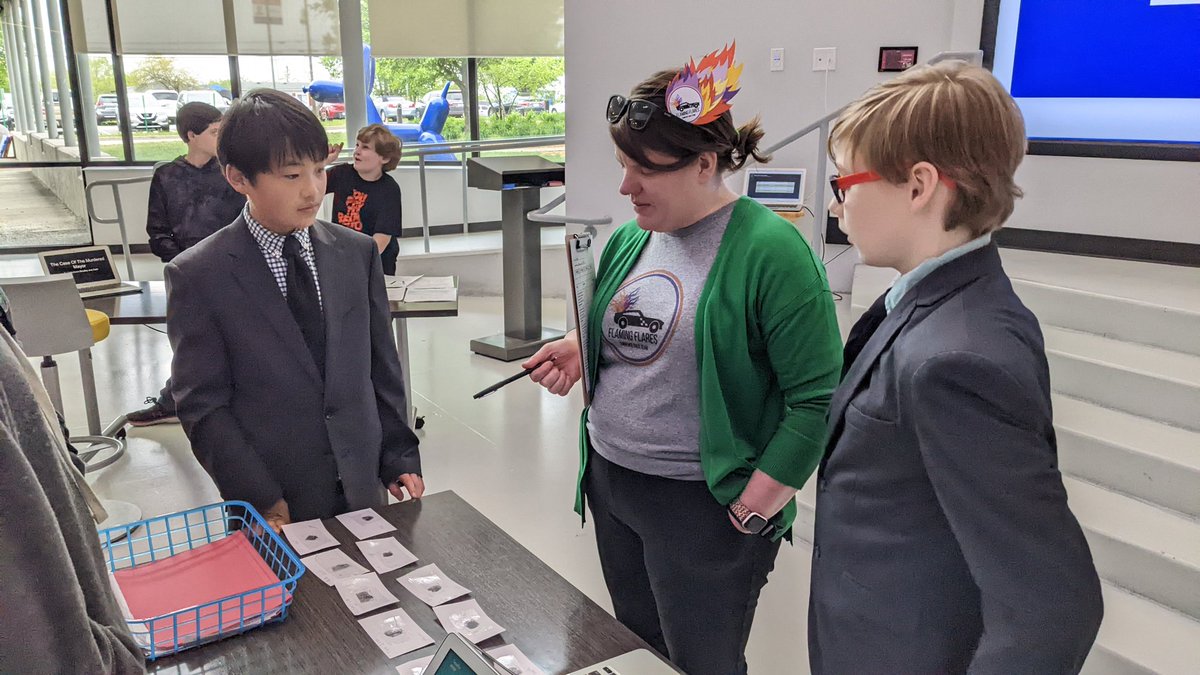 mrskbholder's tweet photo. My students presented their forensic findings to convince the "District Attorney" to issue a warrant for their primary suspect. Sts and teachers watched presentations, asked ?s &amp; gave them feedback based on the rubric @EminenceSchools #MuseumDays @KendraWaddell @JenGilbert42 https://t.co/9F0oW7NJ7n