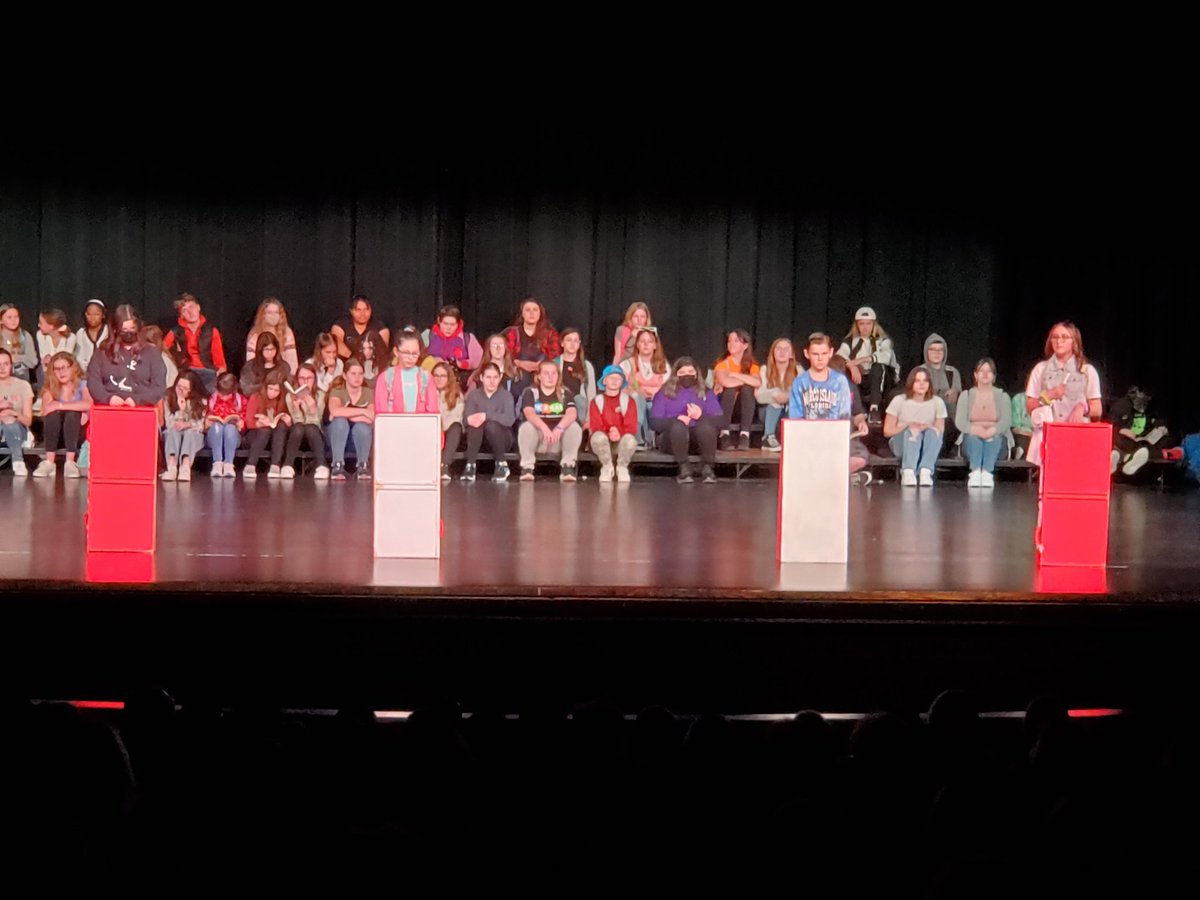 romeoschools's tweet photo. What a wonderful performance tonight from the RMS Drama Club! Over 60 students were involved in the one act play School Daze. You can still catch the performance tomorrow night at 6:30 pm. #BeRomeo https://t.co/n8ii9d9GkA