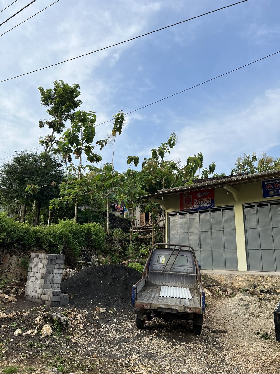 (📸 <a href="/nandawperdana/">Nanda</a>)