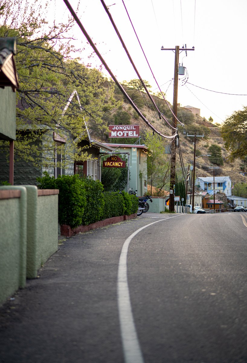 Come down to the Jonquil Motel to meet up &amp; camp out with the Mosko Crew in Southern Arizona 🌵

40 available spots, must RSVP on our Eventbrite page to attend!

eventbrite.com/e/mosko-moto-m…